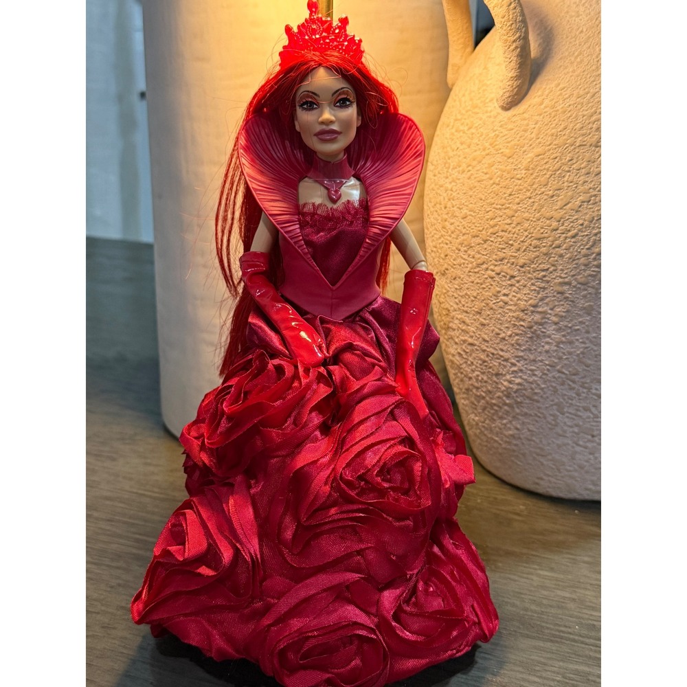 Mattel Disney Descendants The Rise‎ of Red Queen of Hearts Fashion Doll   No Box